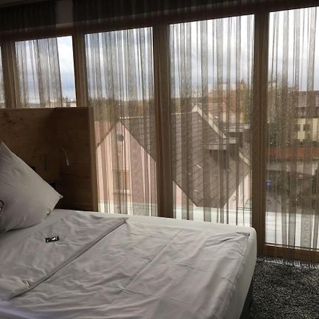 Hotel Zum Hirsch Wertingen 외부 사진