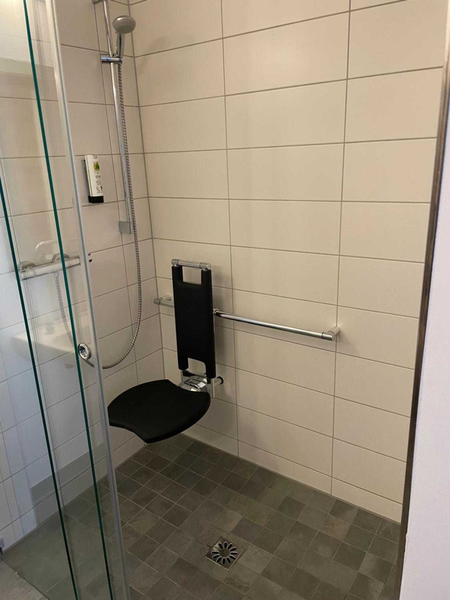 Hotel Zum Hirsch Wertingen 객실 사진