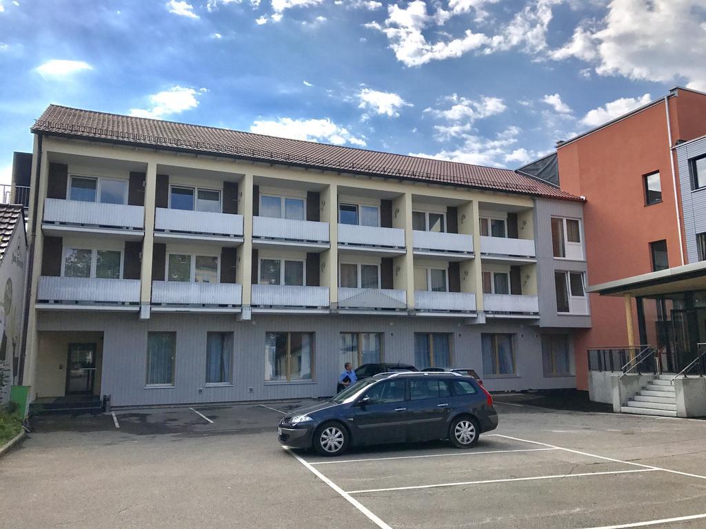 Hotel Zum Hirsch Wertingen 외부 사진