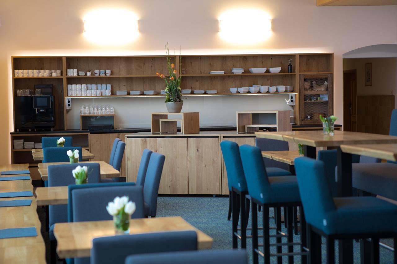 Hotel Zum Hirsch Wertingen 외부 사진