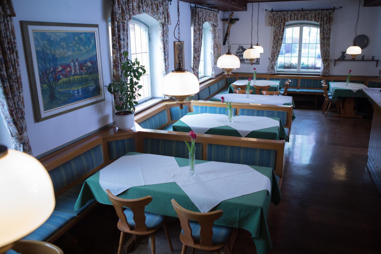 Hotel Zum Hirsch Wertingen 외부 사진