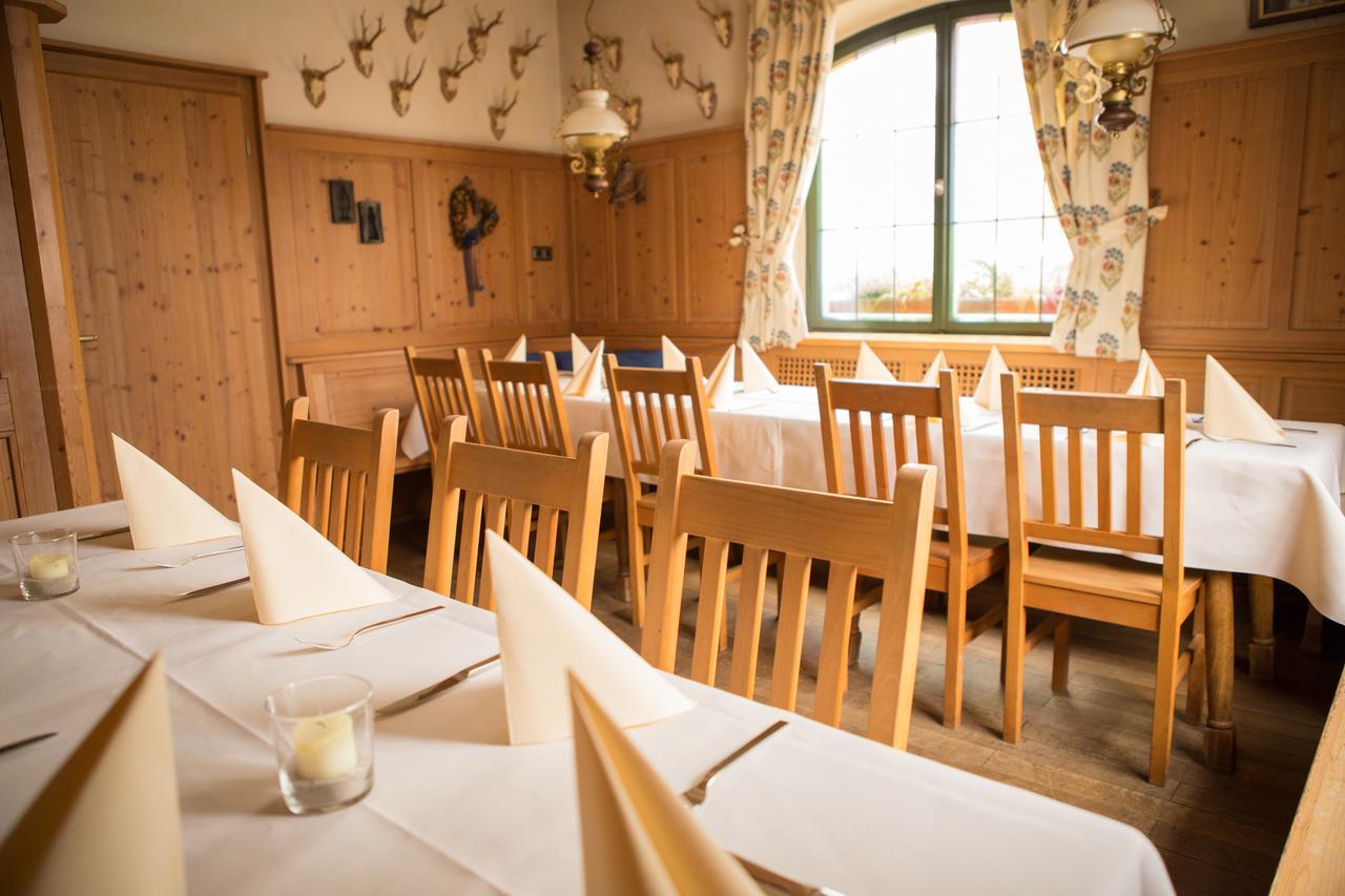 Hotel Zum Hirsch Wertingen 외부 사진