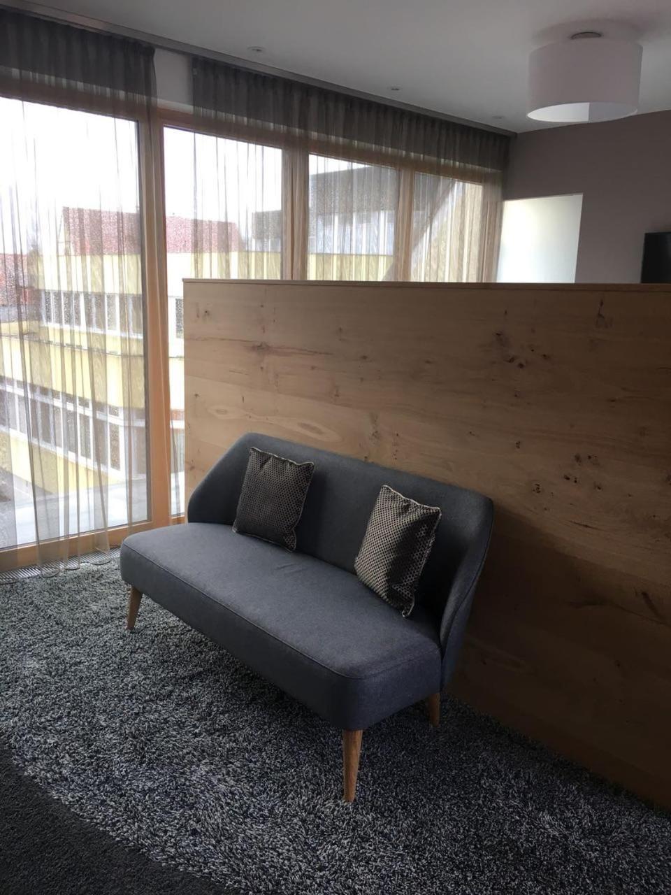 Hotel Zum Hirsch Wertingen 외부 사진