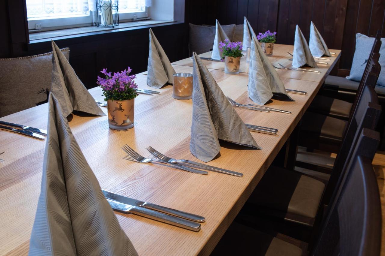 Hotel Zum Hirsch Wertingen 외부 사진